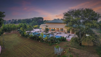 singhvilas ranthambore by leisure hotels