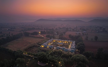 singhvilas ranthambore by leisure hotels