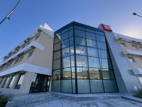 ibis puerto san martin
