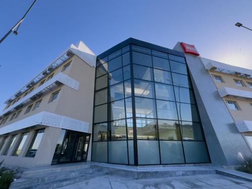 ibis puerto san martin