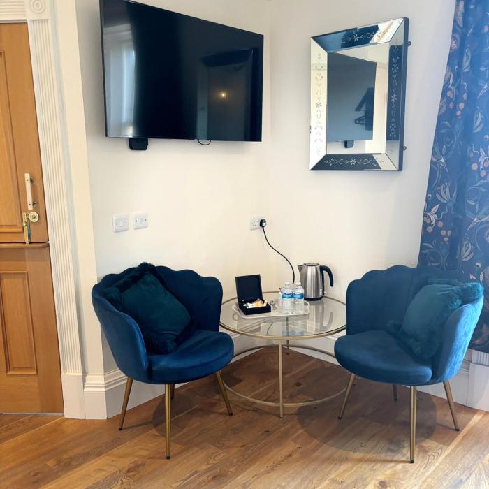 no 1 high street boutique rooms