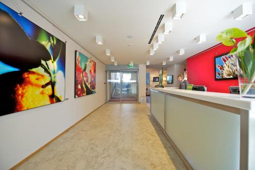 mercure milano solari