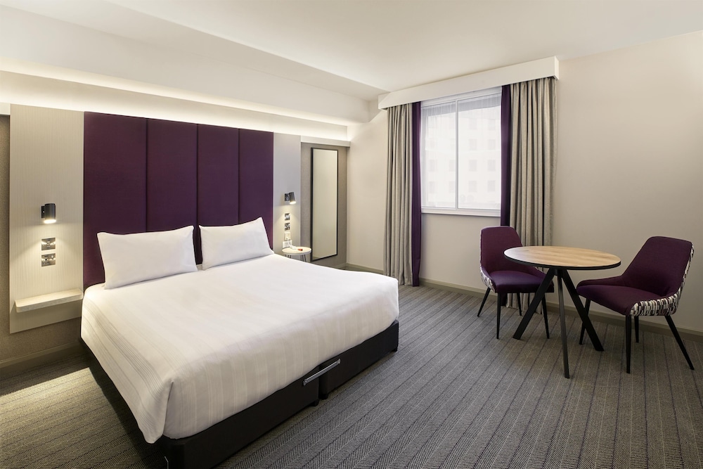 premier inn london paddington paddington station