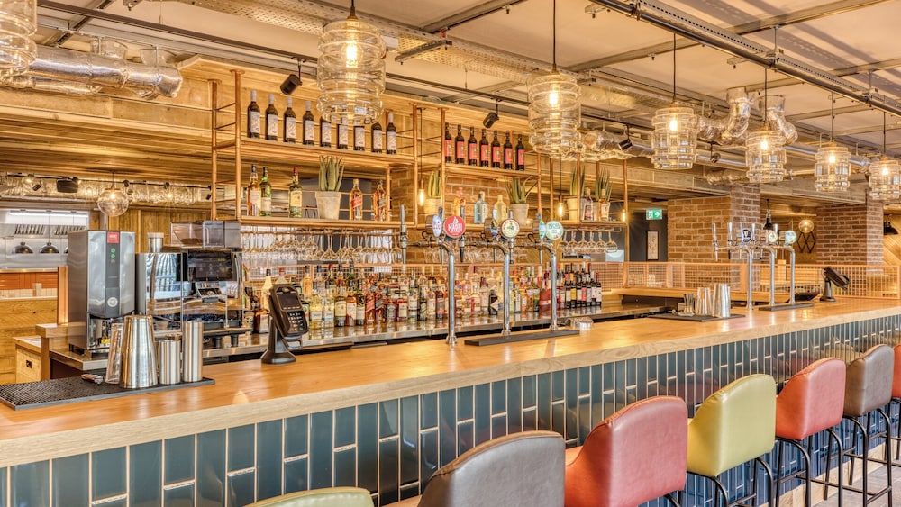 premier inn london paddington paddington station