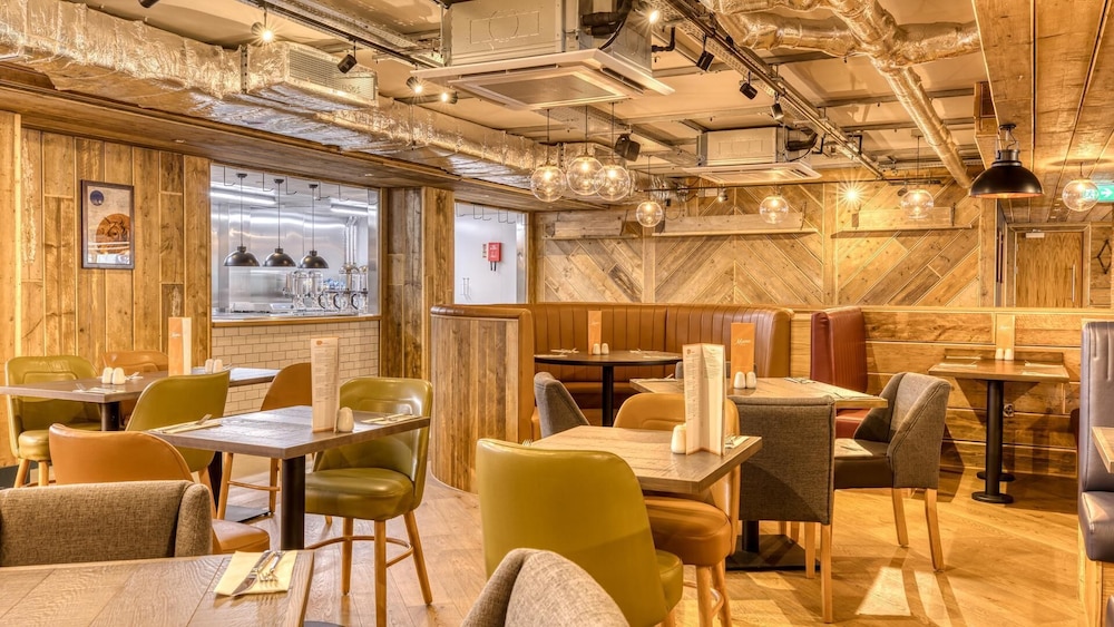 premier inn london paddington paddington station