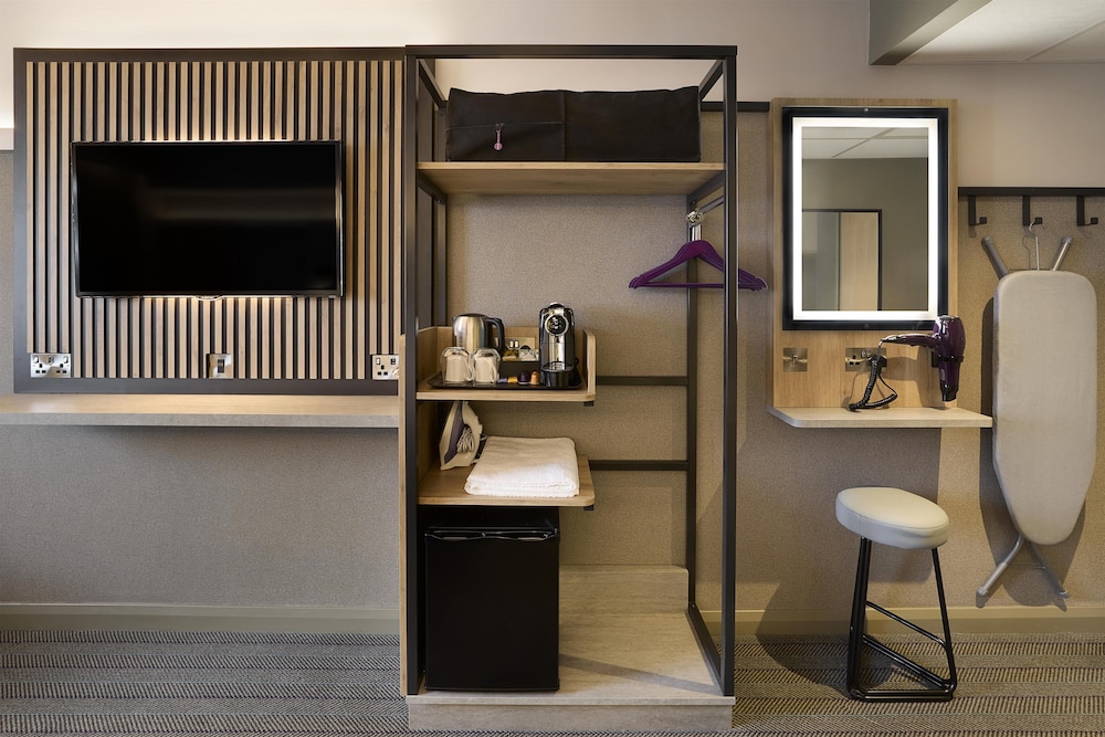 premier inn london paddington paddington station
