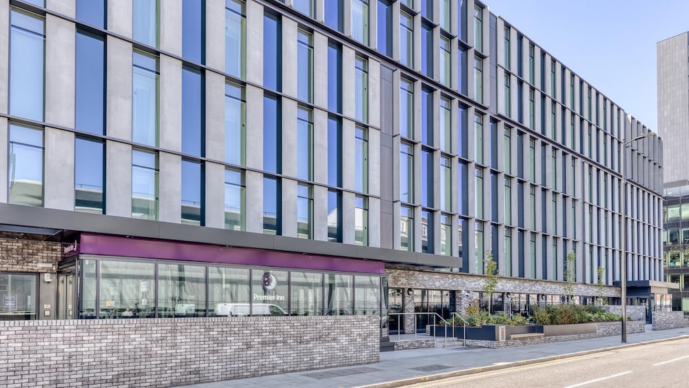 premier inn london paddington paddington station