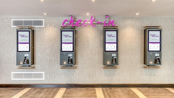 Premier Inn London Paddington - Paddington Station,,2 star