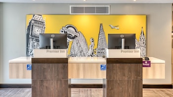 Premier Inn London Paddington - Paddington Station,,2 star
