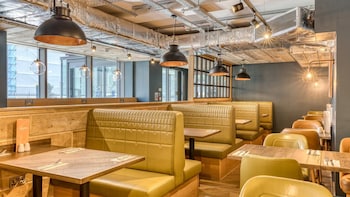 premier inn london paddington paddington station