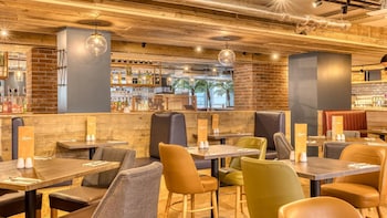 premier inn london paddington paddington station