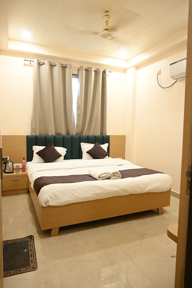 hari niwaas paying guest house