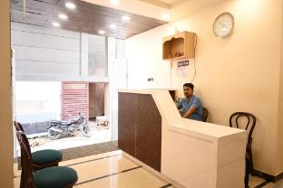 Hari Niwaas Paying Guest House,,2 star