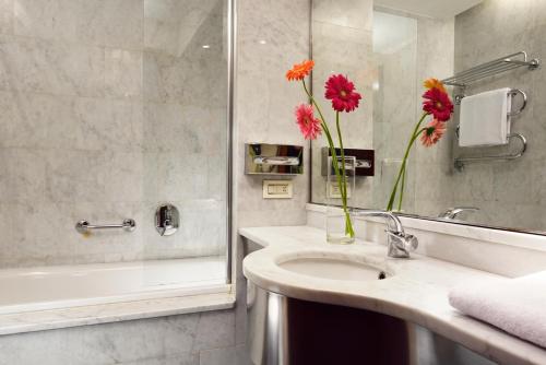 una hotels mediterraneo milano