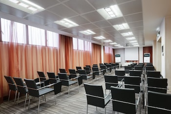 una hotels mediterraneo milano