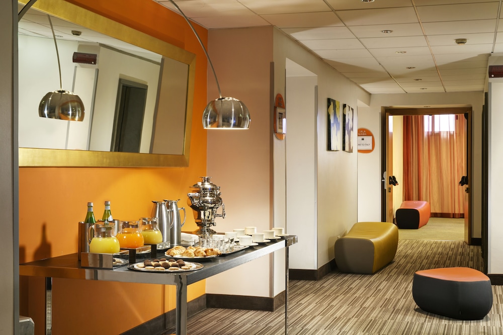 una hotels mediterraneo milano