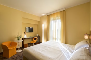 una hotels mediterraneo milano