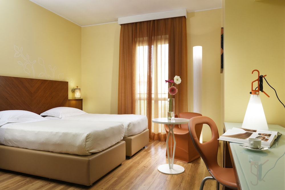 una hotels mediterraneo milano