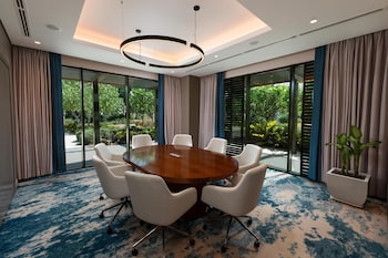 turtle bay hotel