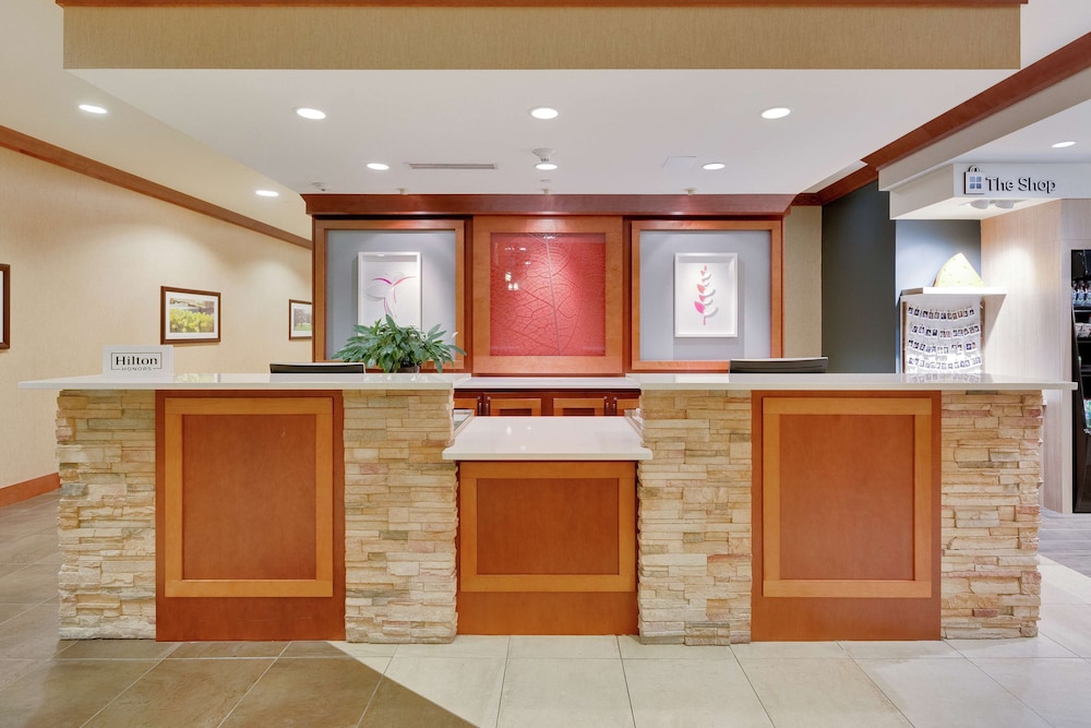 hilton garden inn milwaukee airport