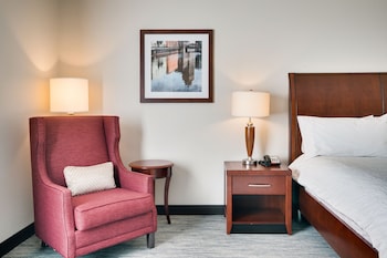 hilton garden inn milwaukee airport
