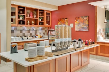 hilton garden inn milwaukee airport