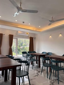 Ahlan Homestays,,2 star