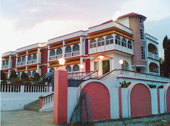 Hotel Jagannath Inn Near Amrabati Park,,3 star