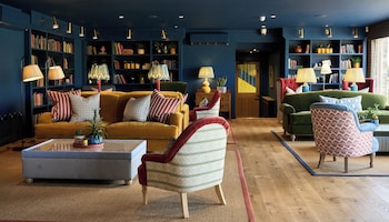 Mad Swans In The Mendips,,3 star