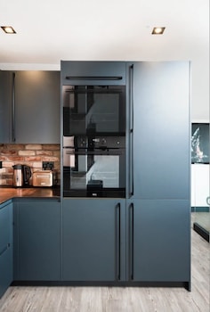 Captains Loft,,2 star