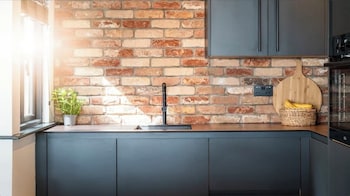 Captains Loft,,2 star