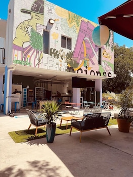atrium design district