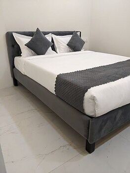 ssr ikon suites