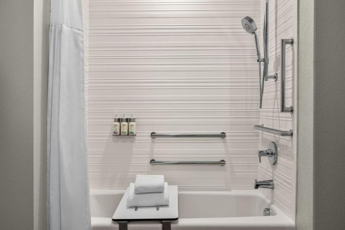 avid hotel el paso east by ihg