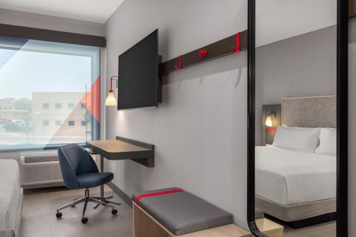 avid hotel el paso east by ihg