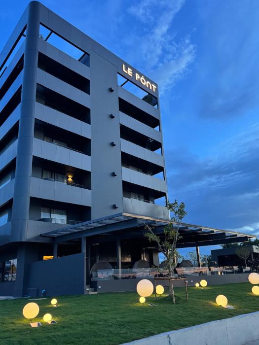 lepont riverfront resort nongkhai