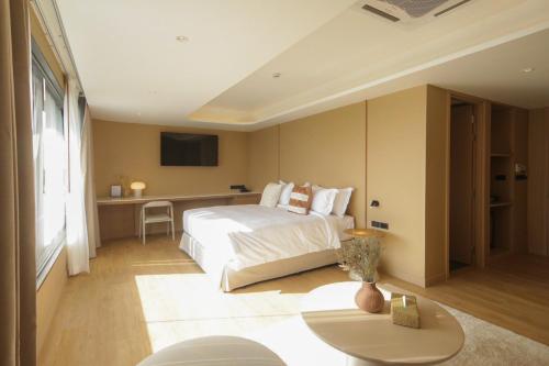 lepont riverfront resort nongkhai