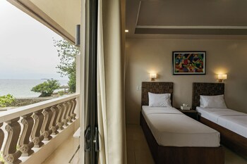 turtle bay dive resort