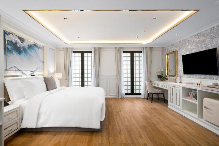 the cyan at patong hotel