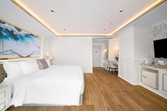 the cyan at patong hotel