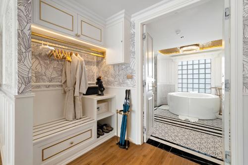 the cyan at patong hotel