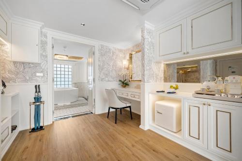 the cyan at patong hotel