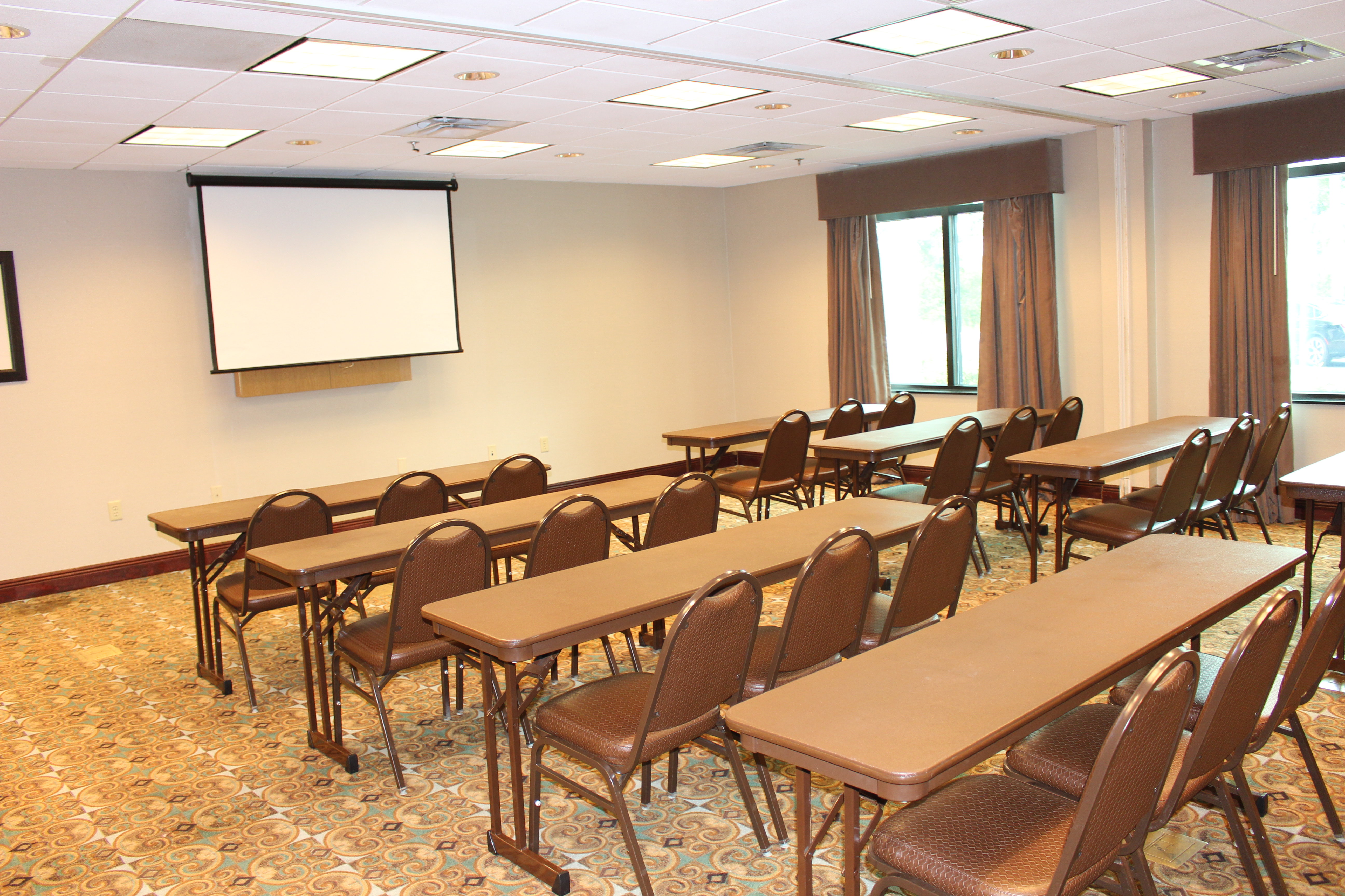 holiday inn express and suites mobile west i 10 by ihg