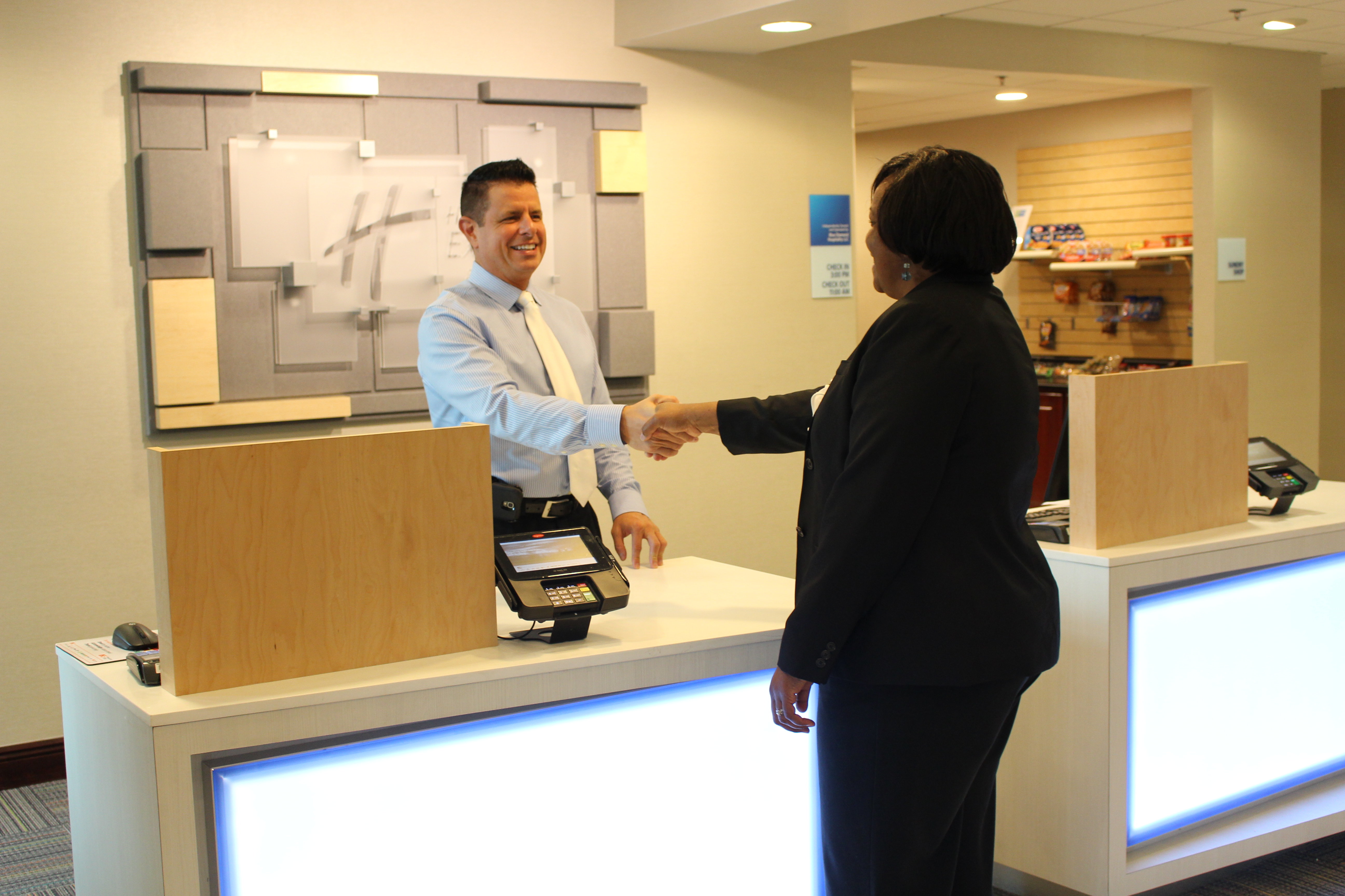 holiday inn express and suites mobile west i 10 by ihg