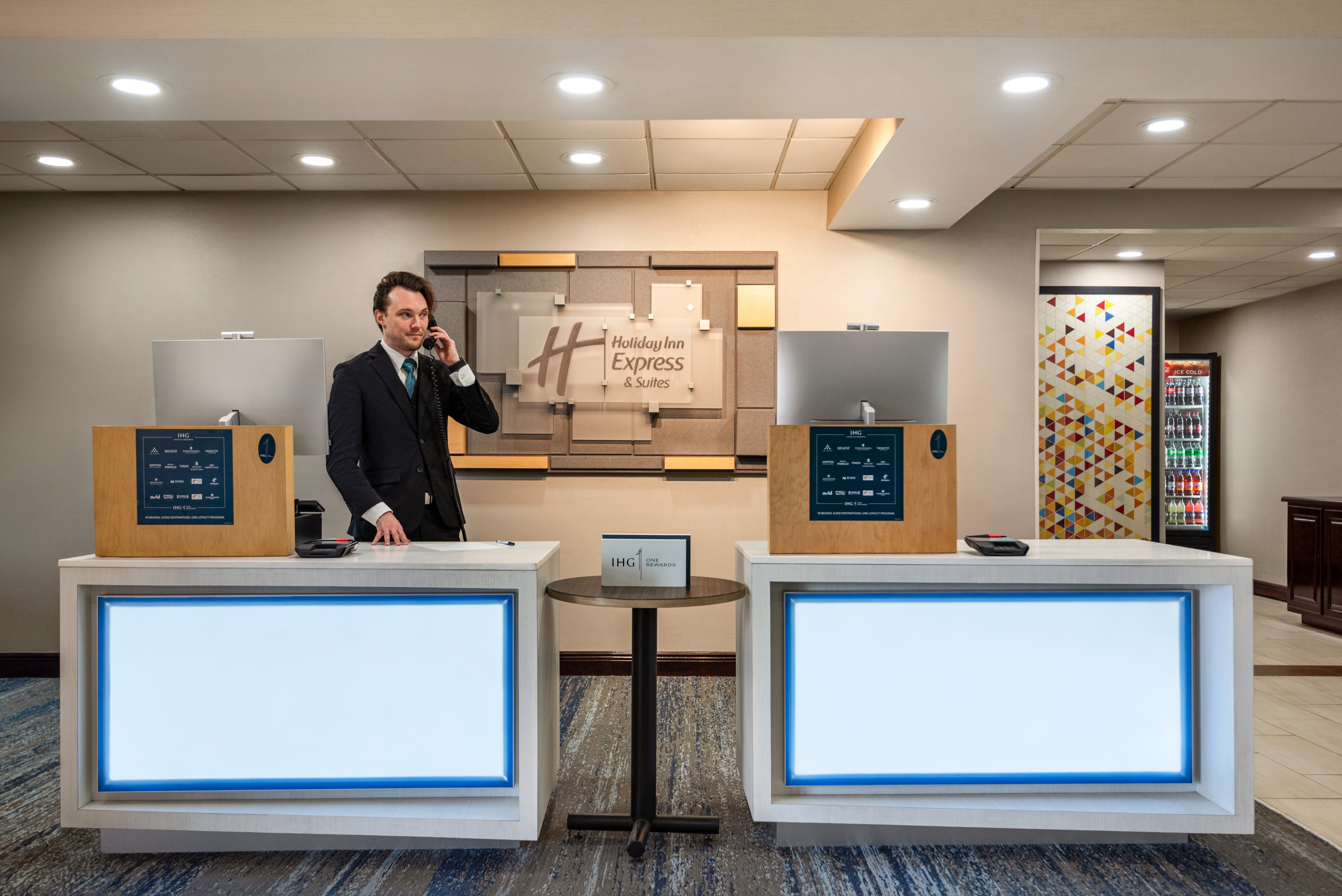 holiday inn express and suites mobile west i 10 by ihg