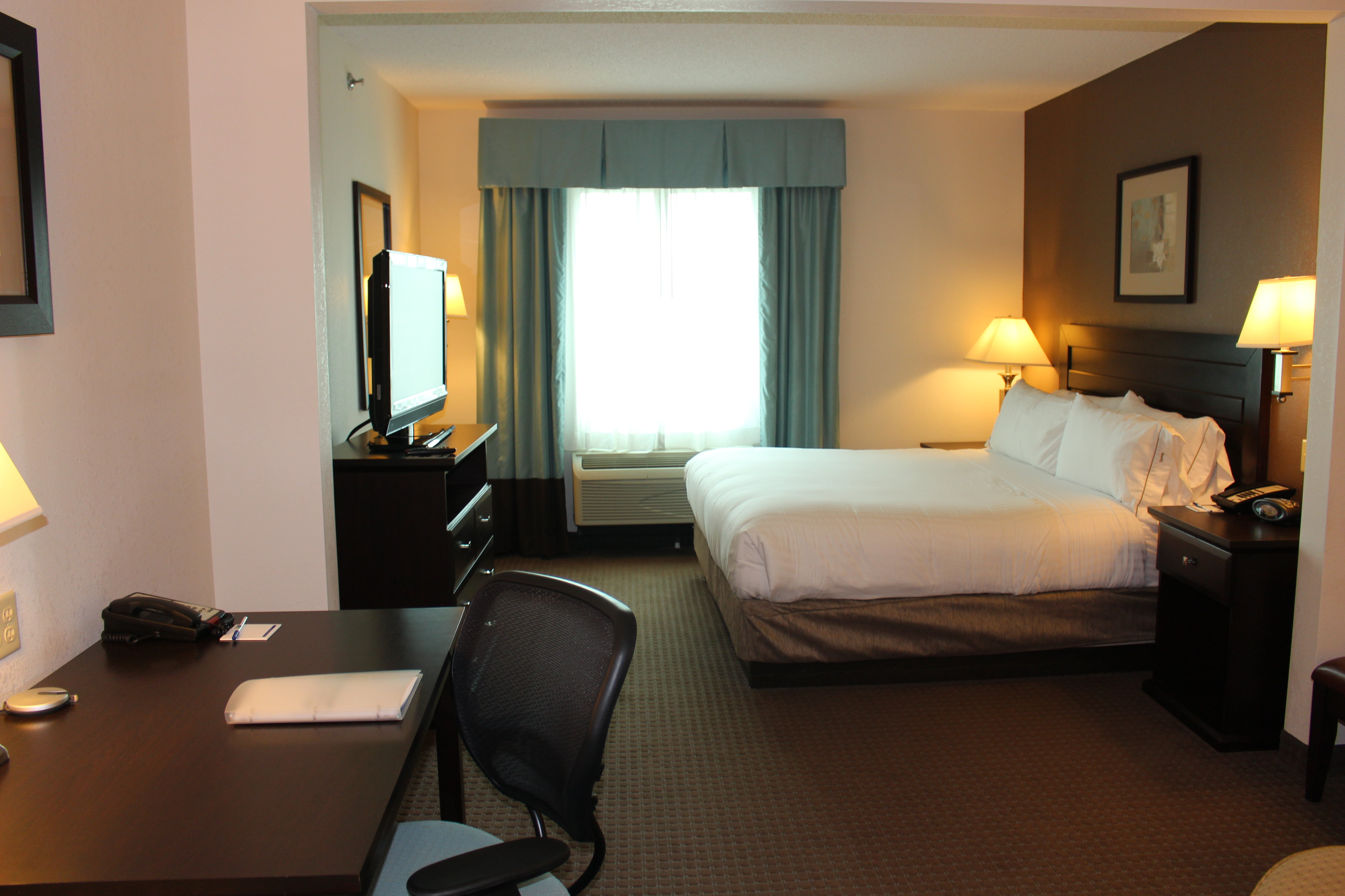 holiday inn express and suites mobile west i 10 by ihg