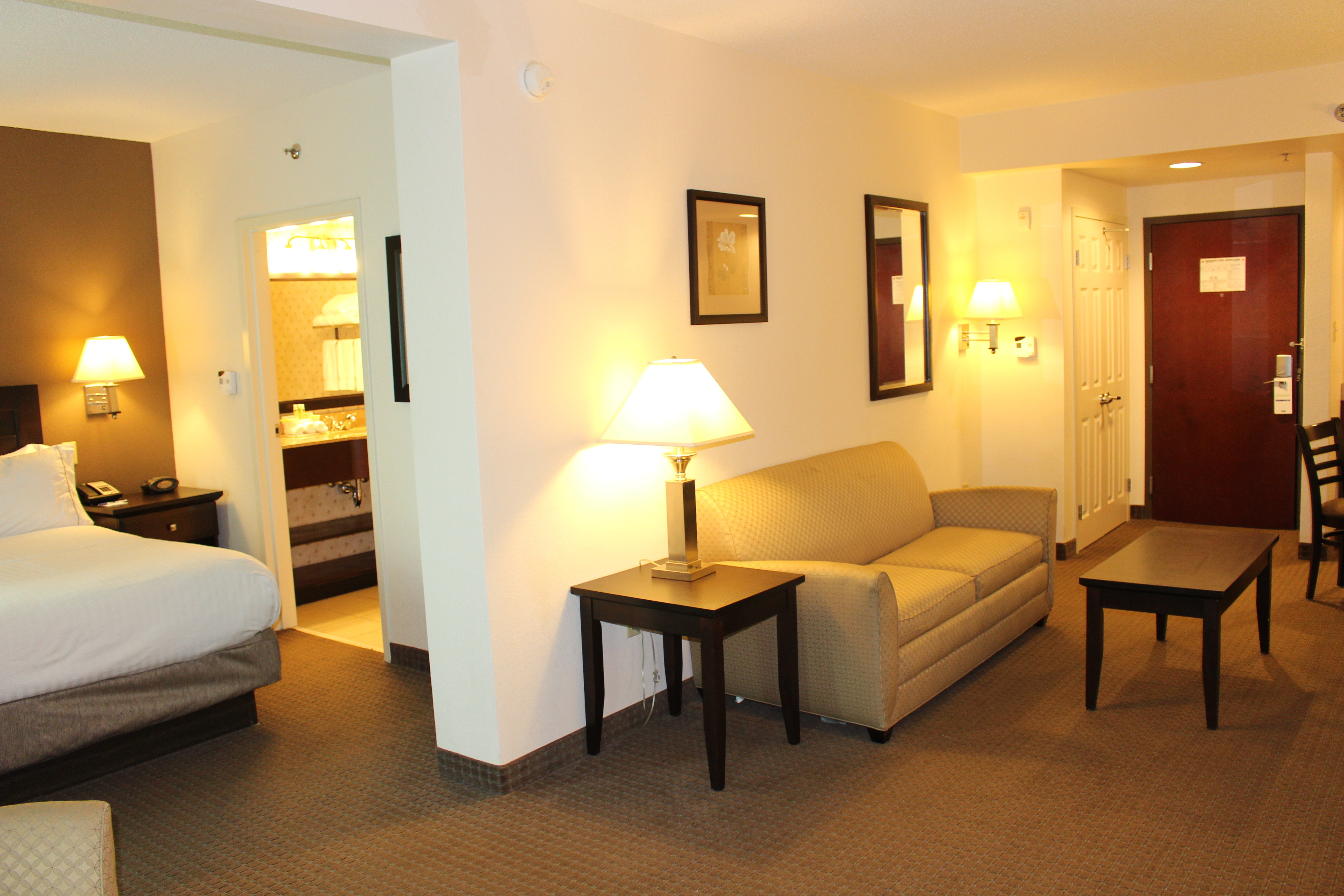 holiday inn express and suites mobile west i 10 by ihg
