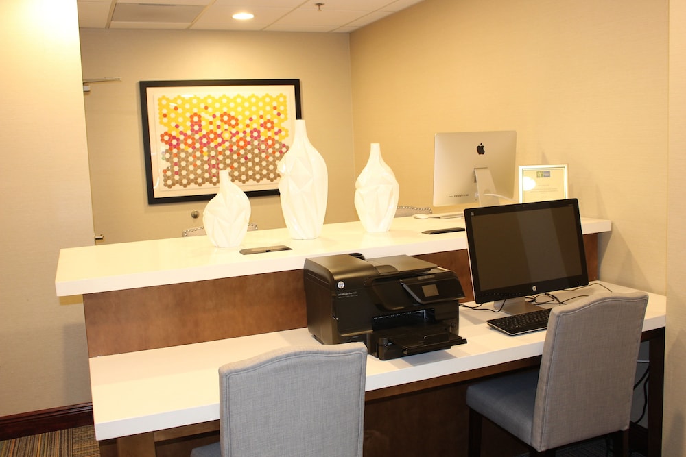 holiday inn express and suites mobile west i 10 by ihg