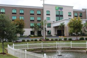 holiday inn express and suites mobile west i 10 by ihg