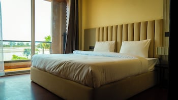 evaara by the ganges